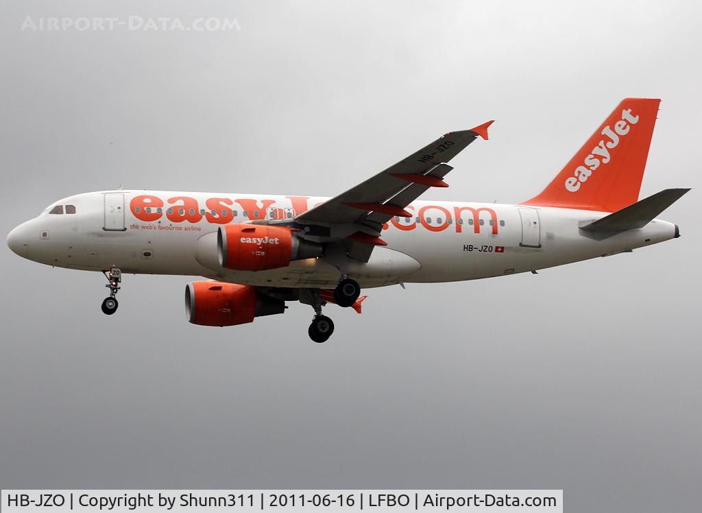 HB-JZO, 2005 Airbus A319-111 C/N 2398, Landing rwy 32L