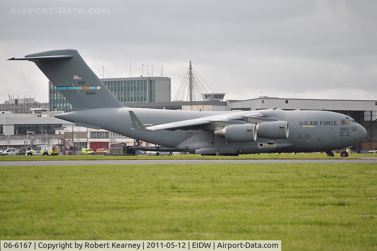06-6167, 2006 Boeing C-17A Globemaster III C/N P-167, Dropping off cargo ahead of President Obama's state visit