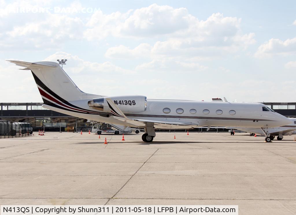 N413QS, 2004 Gulfstream Aerospace G-IV (G400) C/N 1521, Parked...
