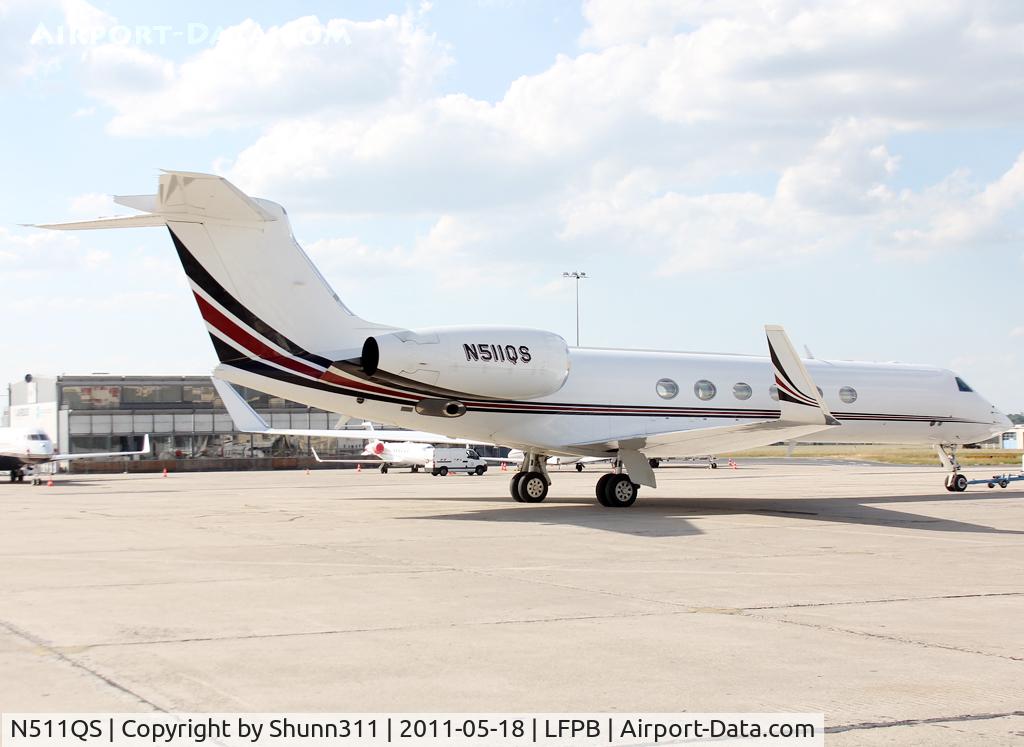 N511QS, 2001 Gulfstream Aerospace G-V C/N 647, Parked...