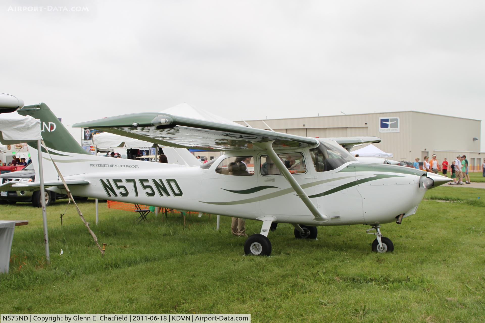 N575ND, Cessna 172S C/N 172S10954, At the Quad Cities Air Show