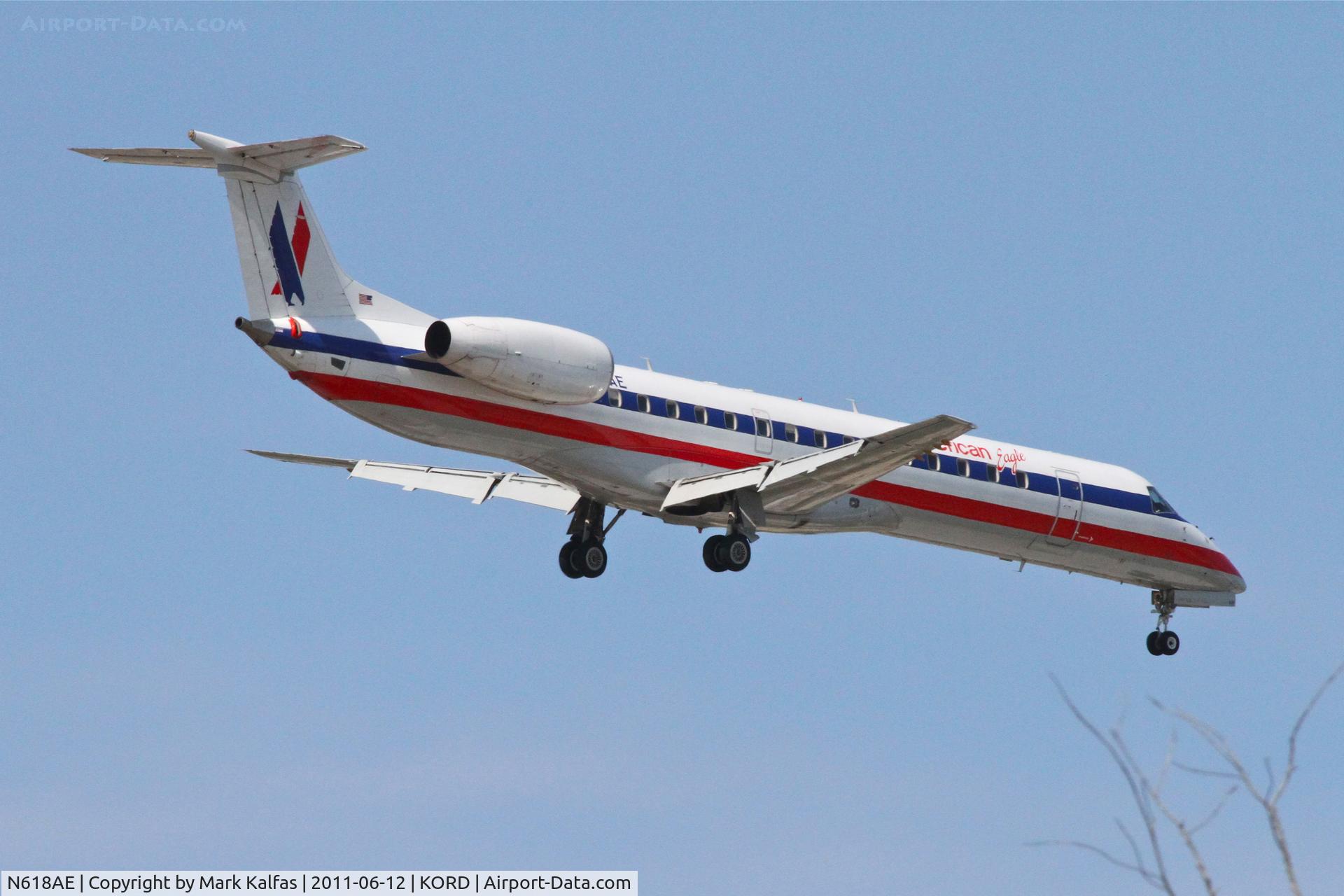 N618AE, 1998 Embraer ERJ-145LR (EMB-145LR) C/N 145097, American Eagle Embraer EMB-145LR, EGF4346 arriving from KROC, RWY 10 approach KORD.