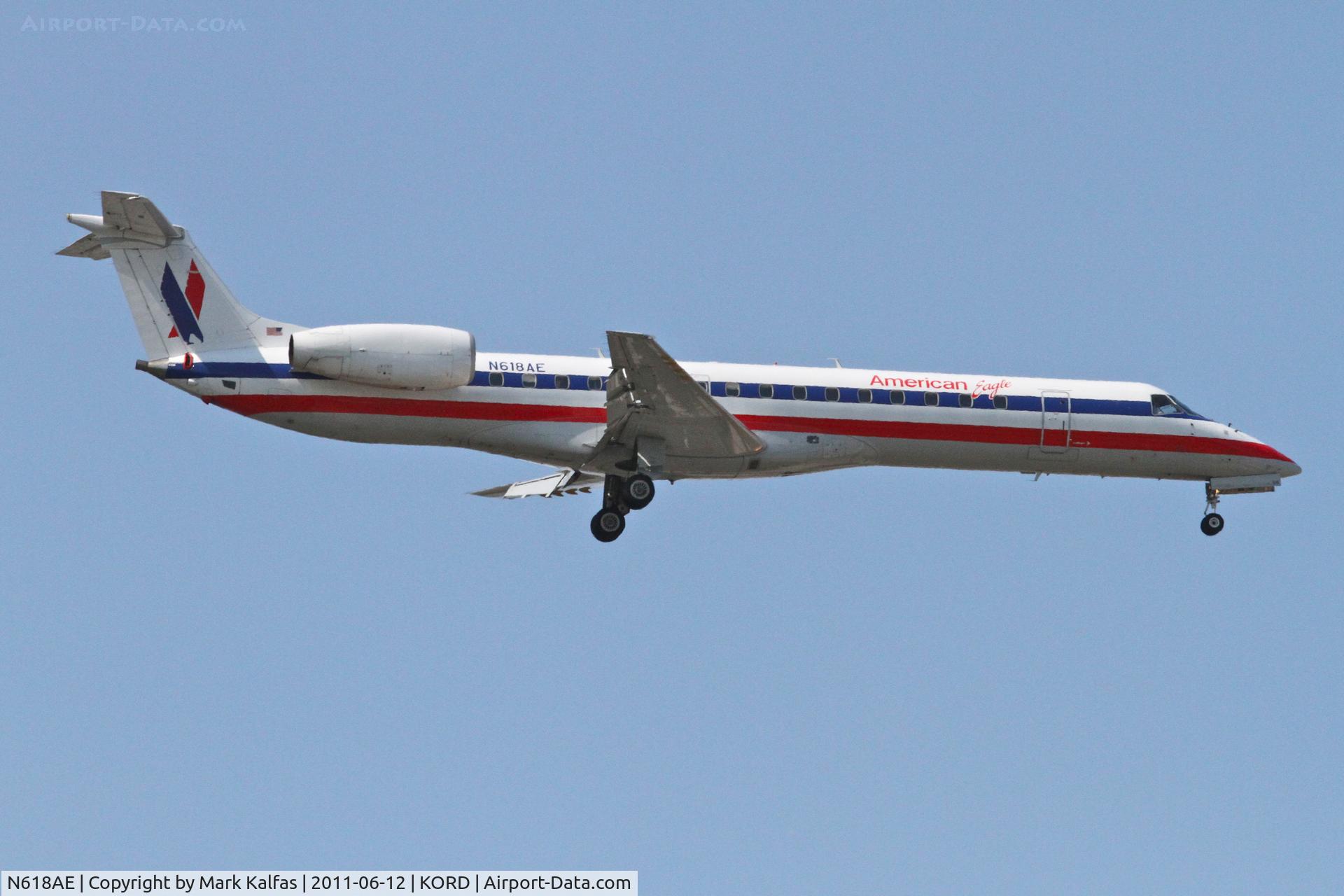 N618AE, 1998 Embraer ERJ-145LR (EMB-145LR) C/N 145097, American Eagle Embraer EMB-145LR, EGF4346 arriving from KROC, RWY 10 approach KORD.