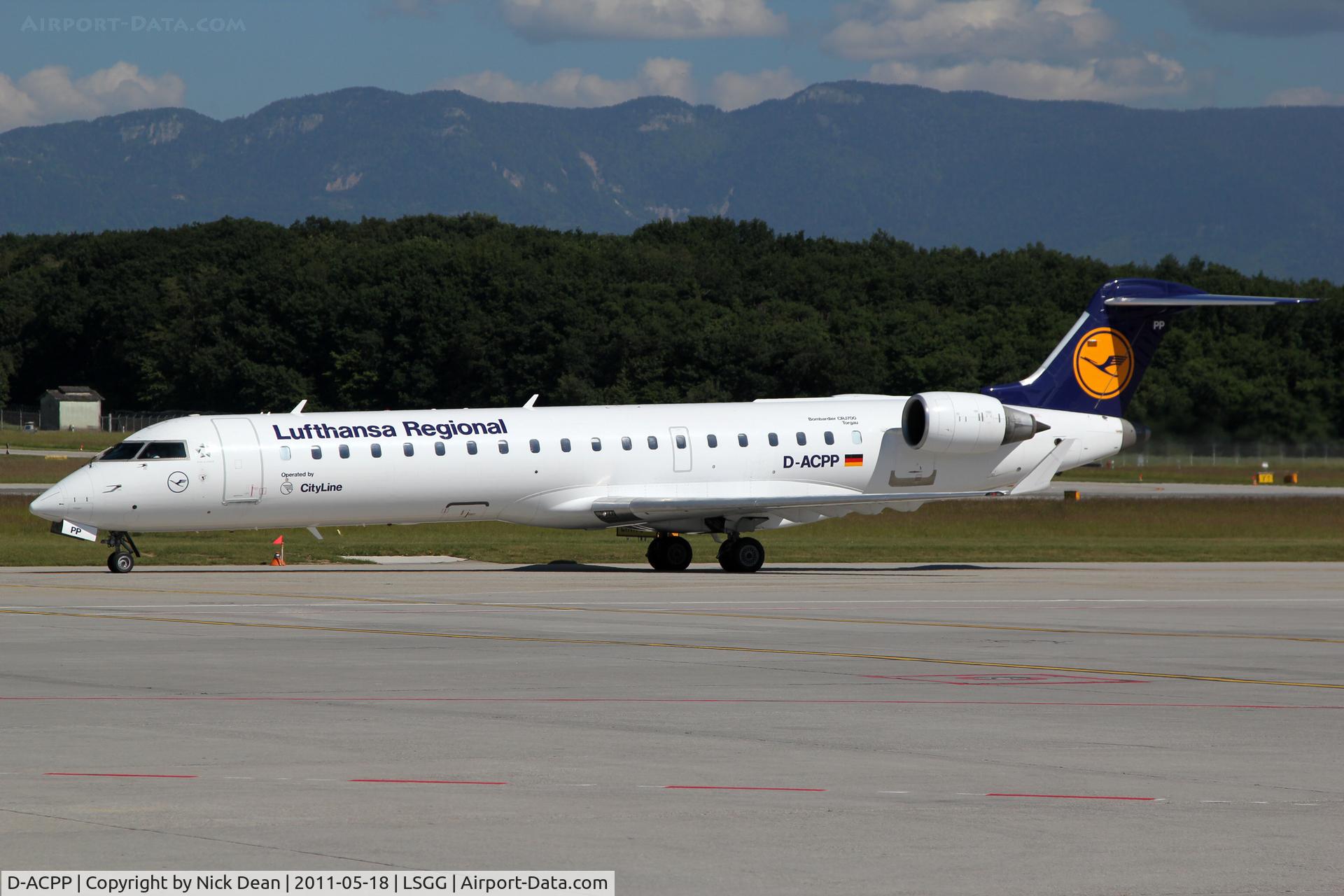 D-ACPP, 2003 Bombardier CRJ-701ER (CL-600-2C10) Regional Jet C/N 10086, LSGG/GVA