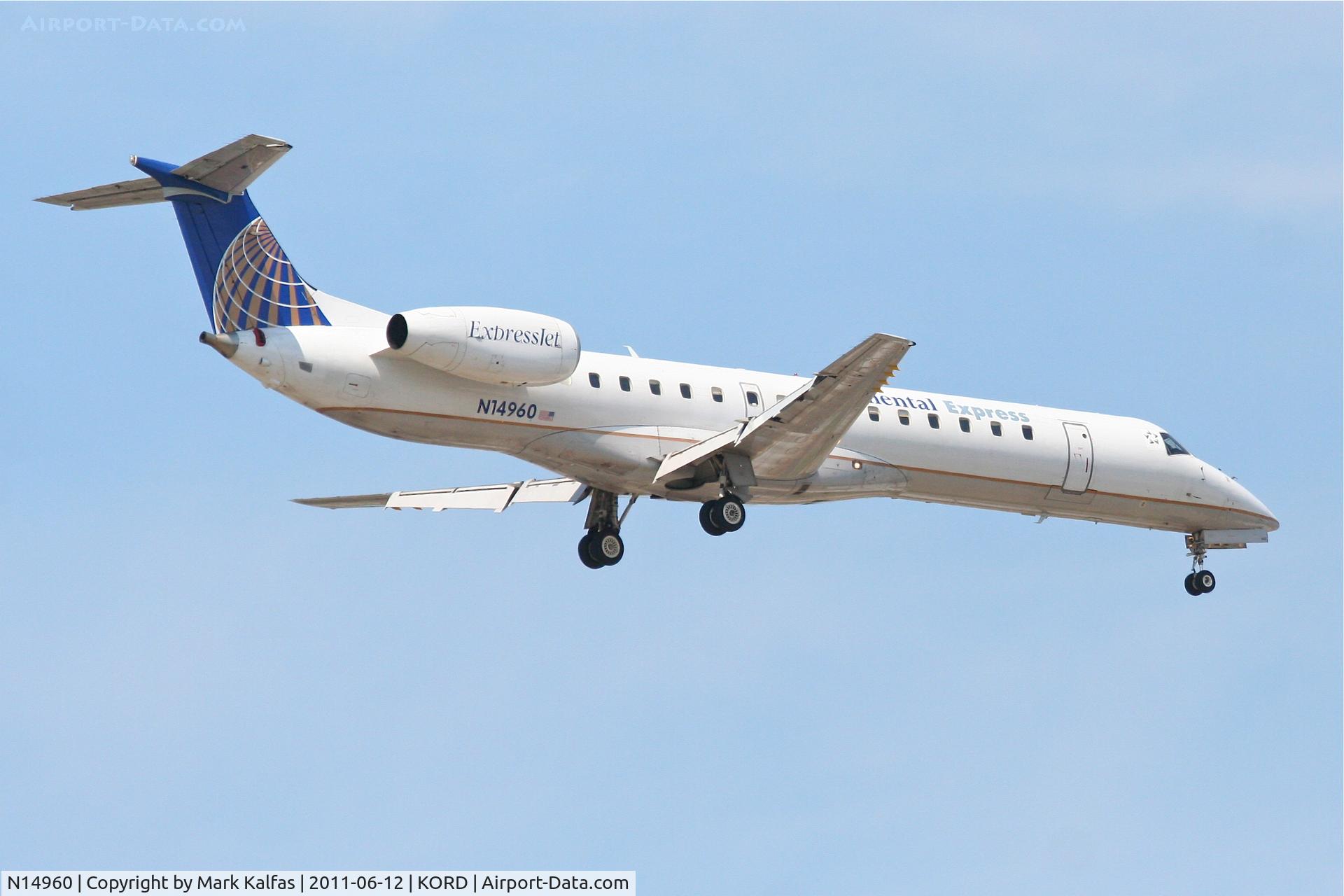 N14960, 1998 Embraer ERJ-145LR (EMB-145LR) C/N 145100, ExpressJet/Continental Express BTA5825 arriving from KSBN, RWY 10 approach KORD.