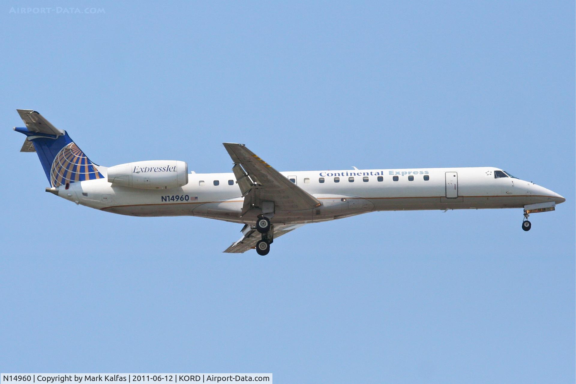 N14960, 1998 Embraer ERJ-145LR (EMB-145LR) C/N 145100, ExpressJet/Continental Express BTA5825 arriving from KSBN, RWY 10 approach KORD.