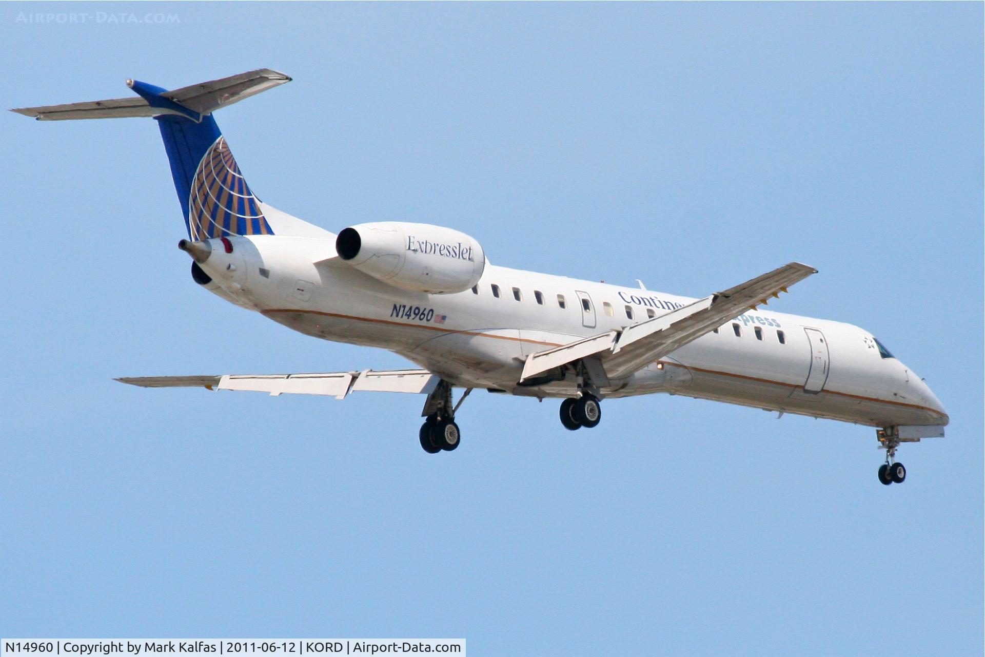 N14960, 1998 Embraer ERJ-145LR (EMB-145LR) C/N 145100, ExpressJet/Continental Express BTA5825 arriving from KSBN, RWY 10 approach KORD.