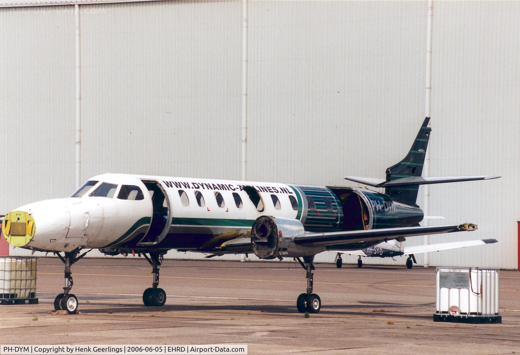 PH-DYM, 1982 Fairchild SA-227AC Metro III C/N AC-523, Dynamic Air - Rotterdam.

Crashed during take off accident at RTM on 19 sep '05
Ready for the breaker.