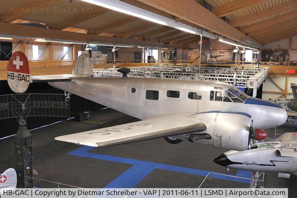 HB-GAC, 1944 Beech C-45 Expeditor C/N 8362, Beech 18 Dübendorf Flieger Flab Museum