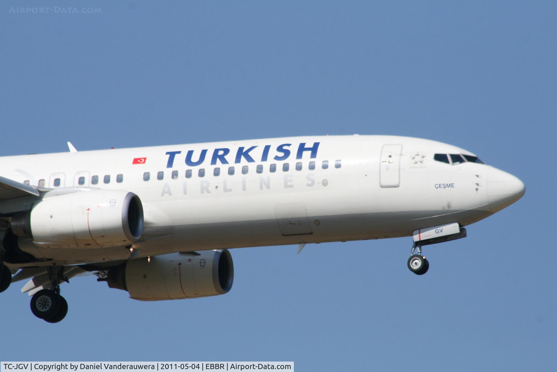 TC-JGV, 2006 Boeing 737-8F2 C/N 34419, Arrival of flight TK1937 to RWY 02