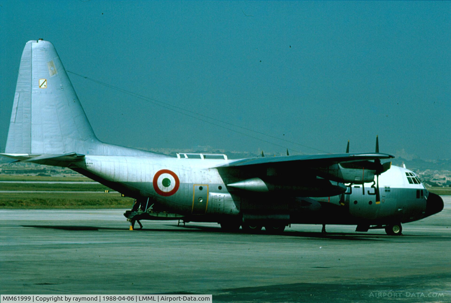 MM61999, Lockheed C-130H Hercules C/N 382-4495, Hercules MM61999/46-13 Italian Air Force