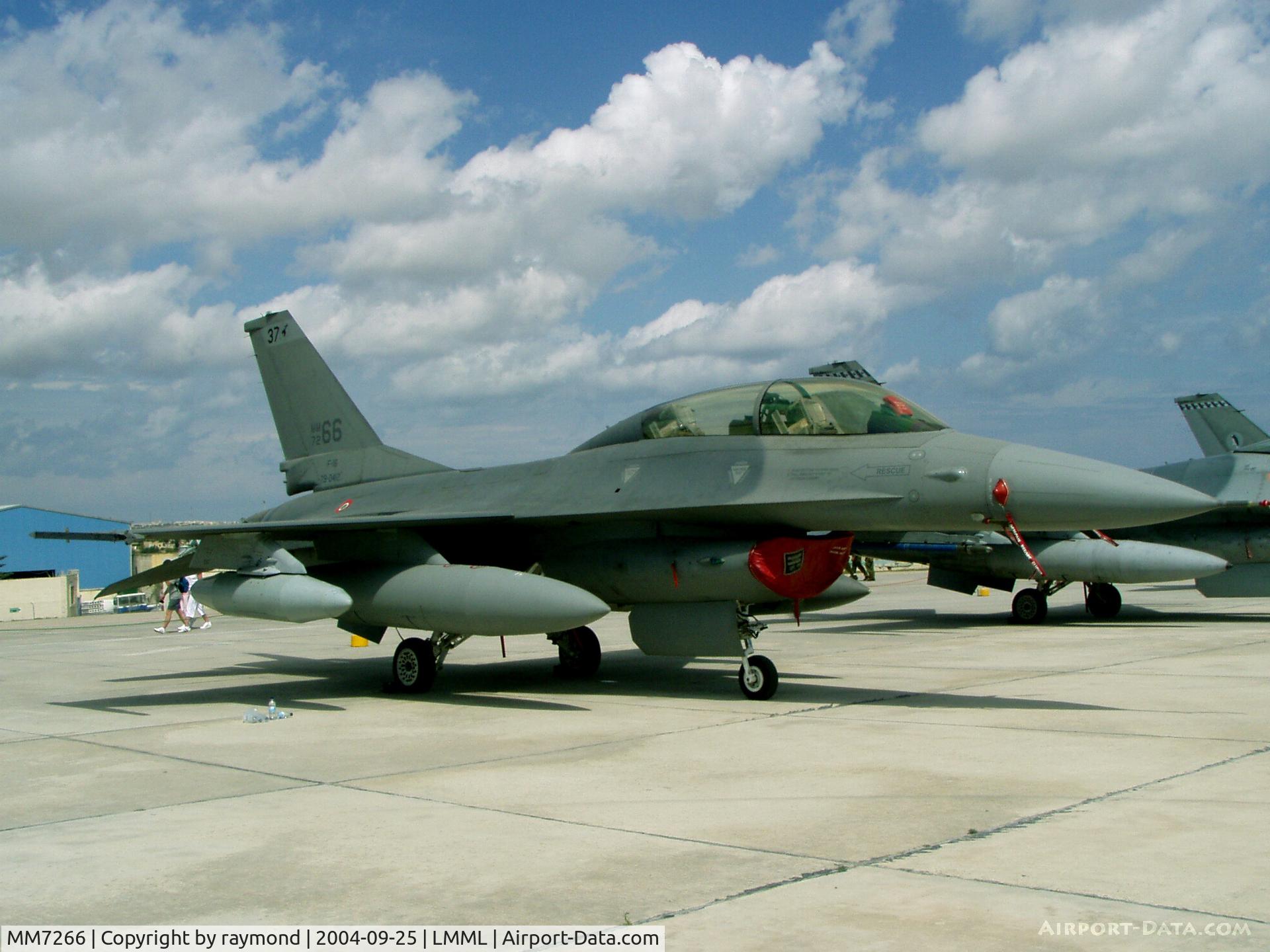 MM7266, 1979 General Dynamics F-16B Fighting Falcon C/N 62-44/M23-1, F16B MM7266/37 Italian Air Force