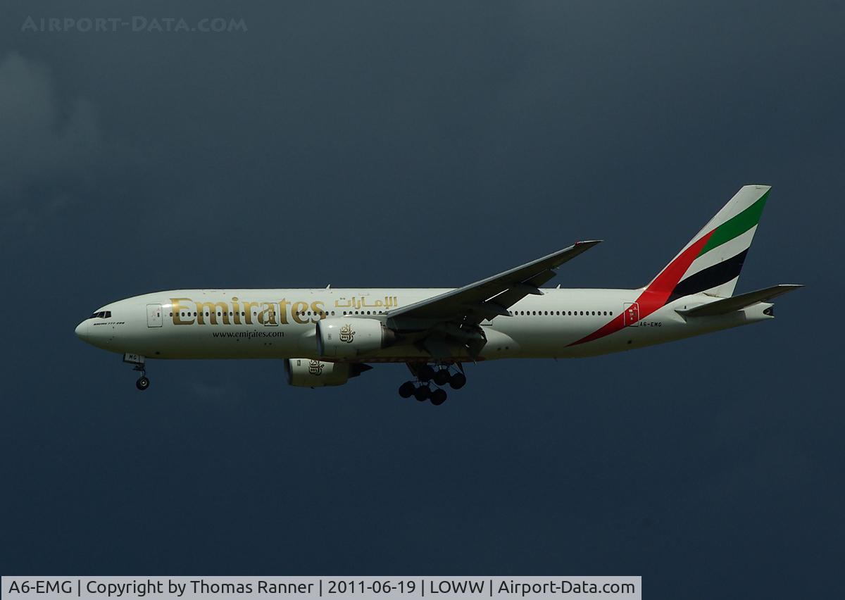 A6-EMG, 1997 Boeing 777-21H/ER C/N 27252, Emirates Boeing 777-200