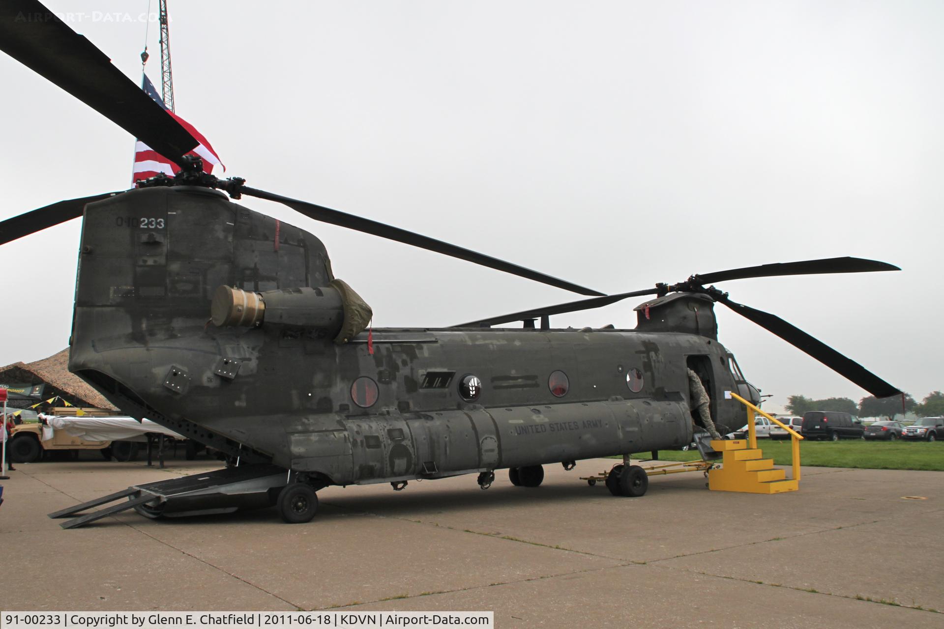 91-00233, 1991 Boeing Vertol CH-47D Chinook C/N M.3382, At the Quad Cities Air Show