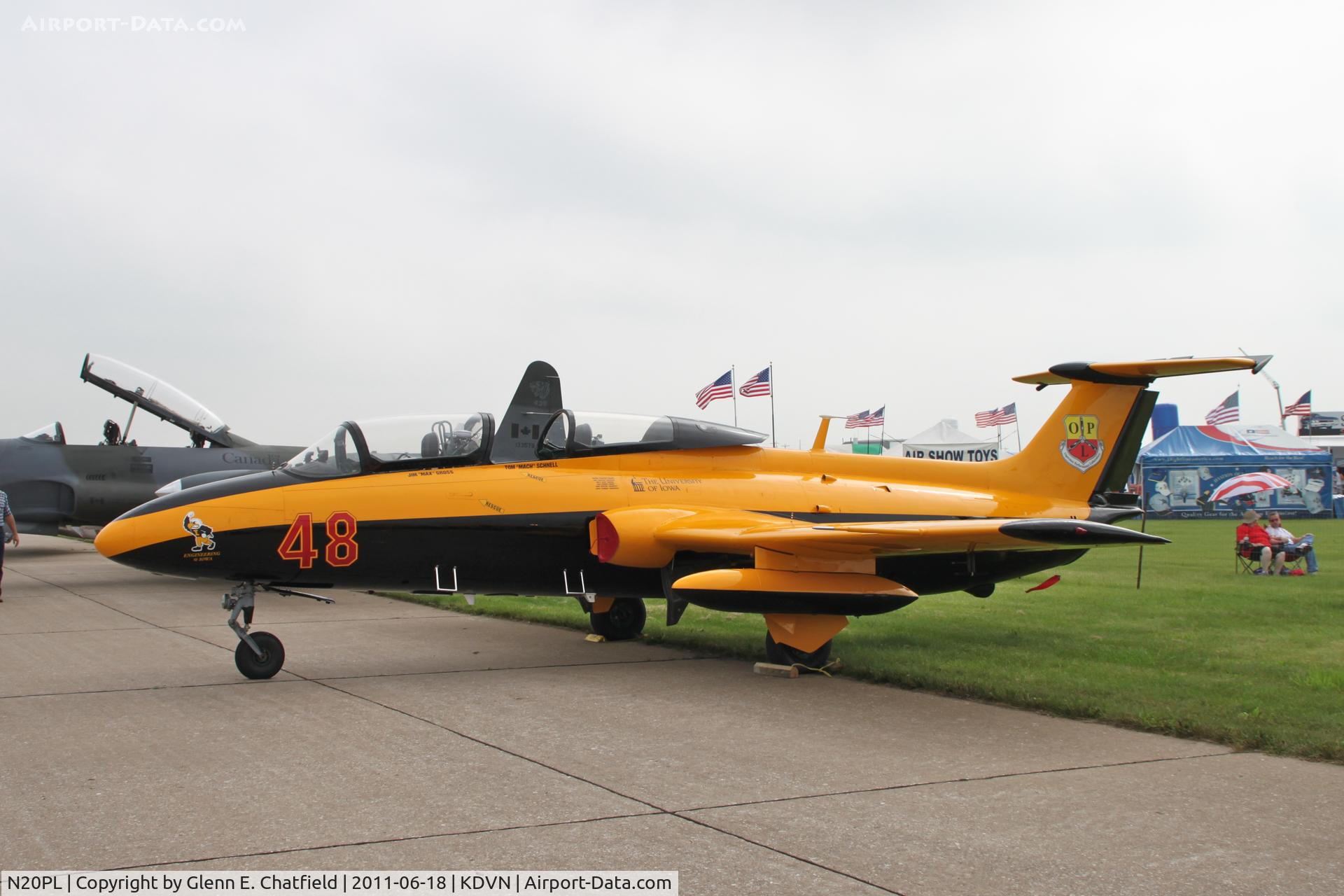 N20PL, 1973 Aero L-29C Delfin C/N 395097, At the Quad Cities Air Show