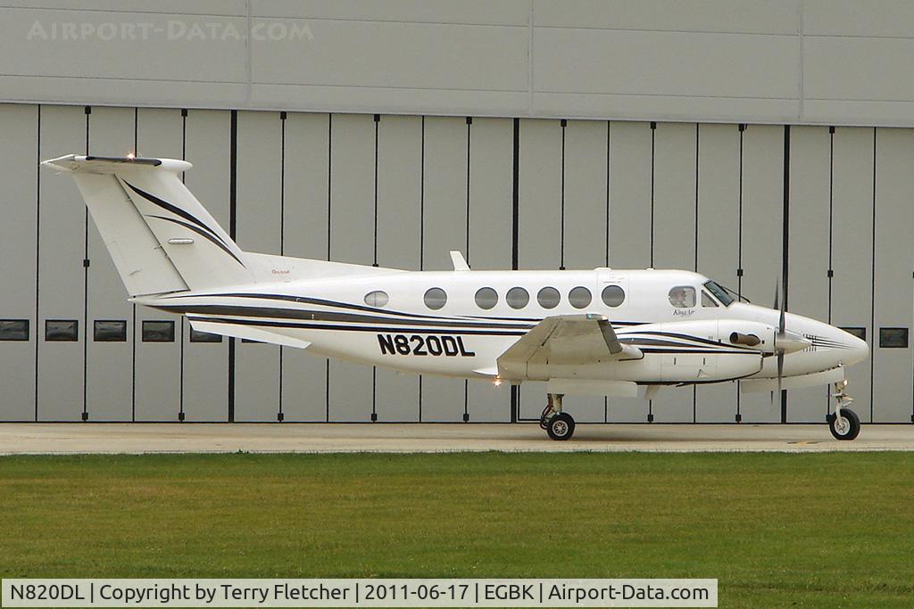 N820DL, 2003 Raytheon B200 King Air C/N BB-1820, Raytheon Aircraft Company B200, c/n: BB-1820 at Sywell