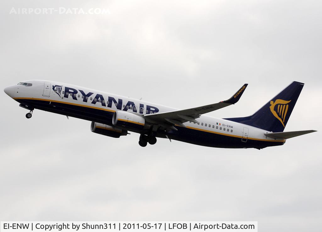EI-ENW, 2010 Boeing 737-8AS C/N 40306, On take off...