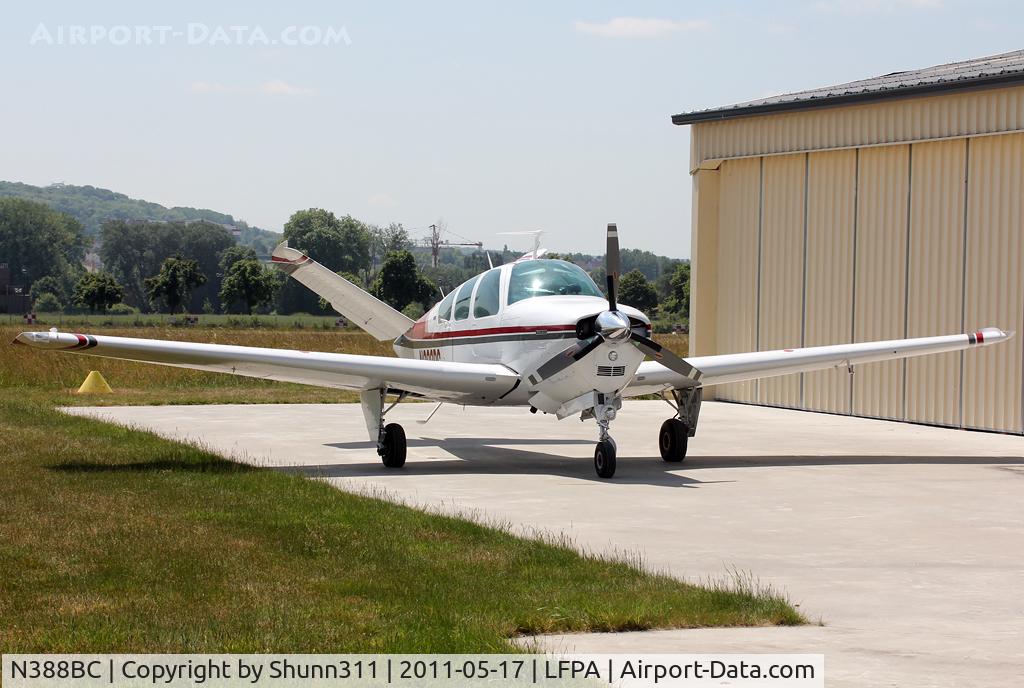 N388BC, 1975 Beech V35B Bonanza C/N D-9786, Parked and waiting new flight...