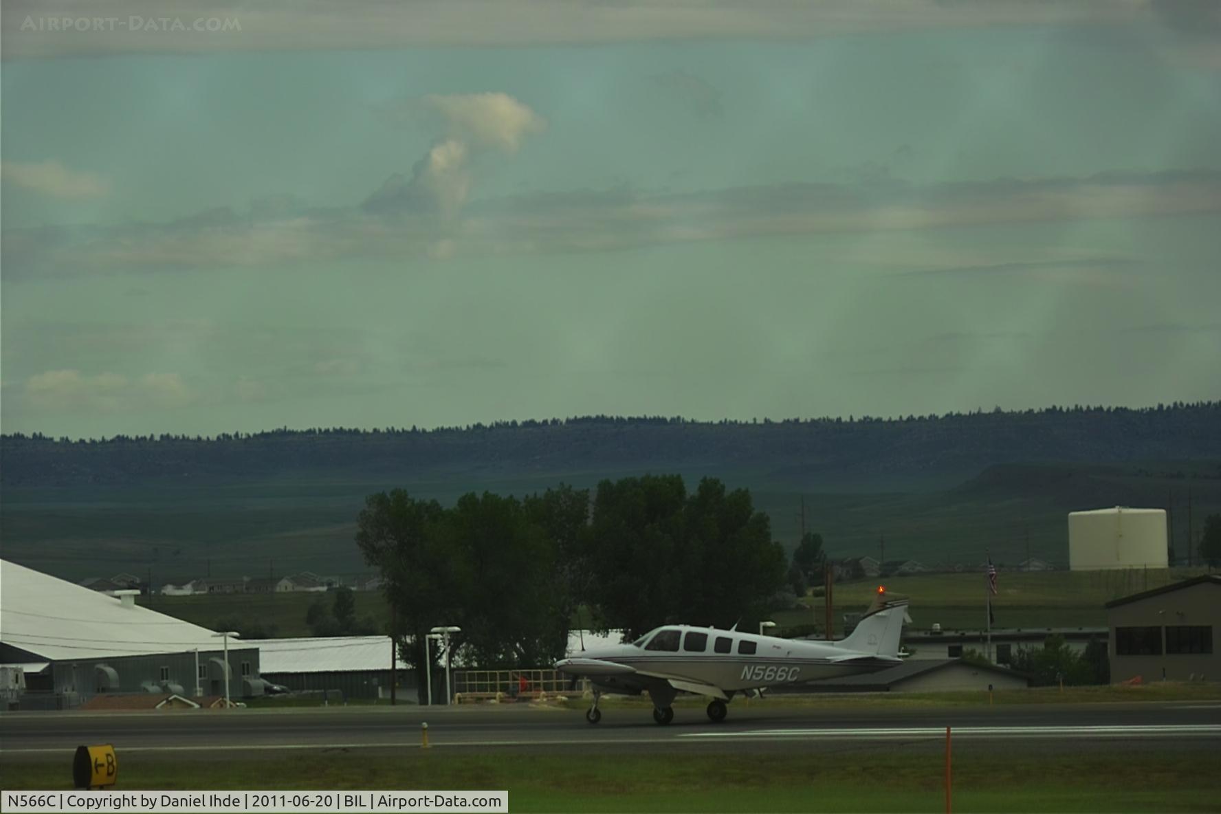 N566C, Raytheon Aircraft Company A36 Bonanza C/N E-3621, Beech Bonanza @ BIL