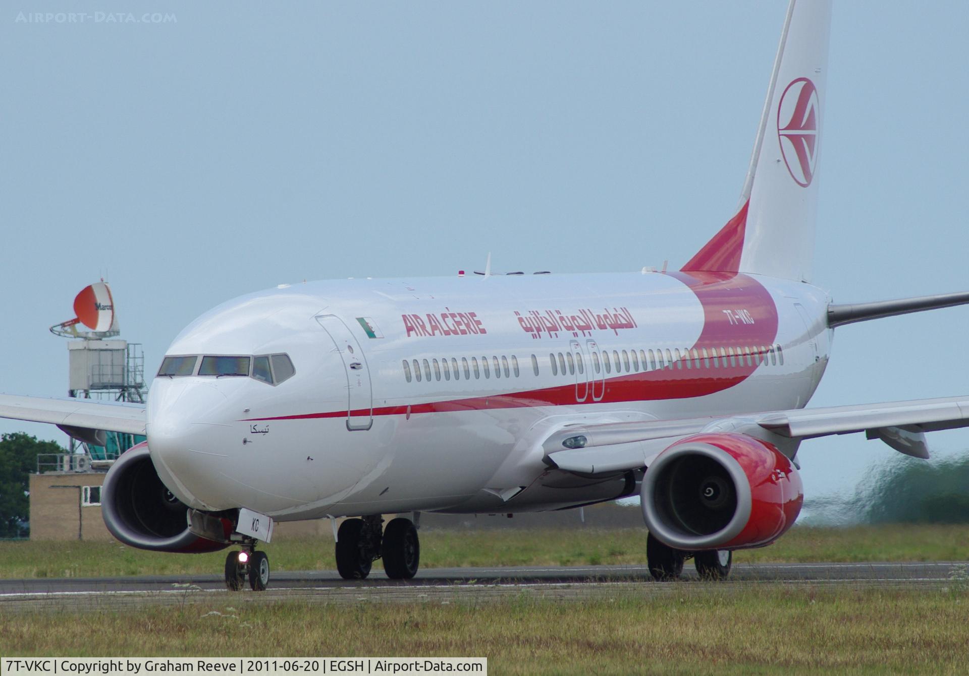 7T-VKC, 2005 Boeing 737-8D6 C/N 34166, Fresh out of the paint shop.