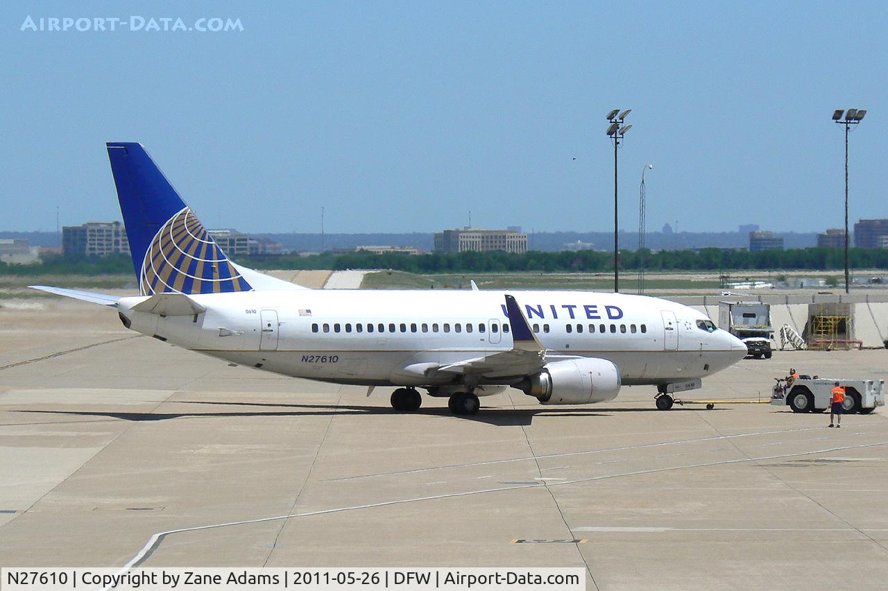 N27610, 1994 Boeing 737-524 C/N 27323, At DFW Airport