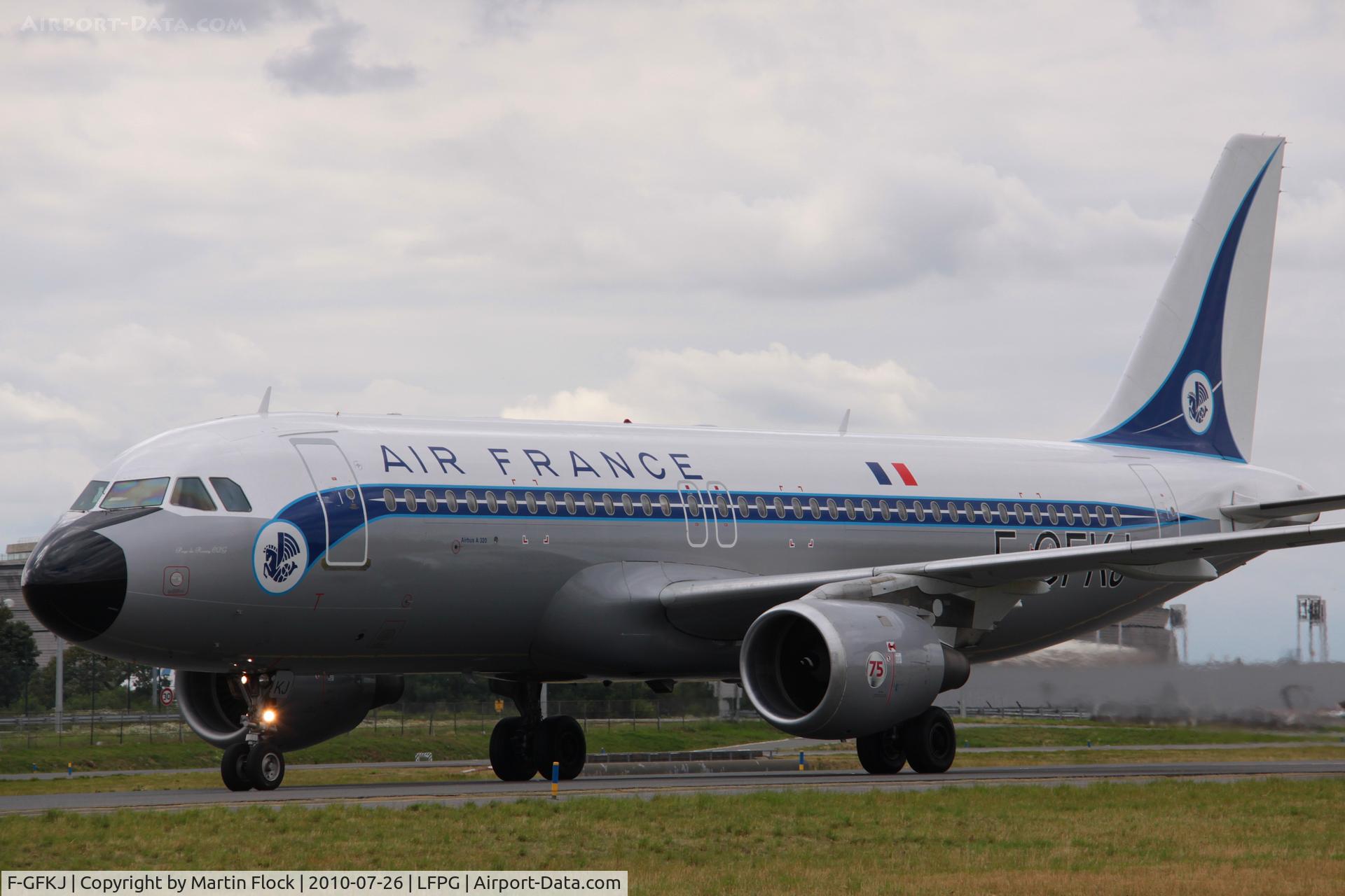 F-GFKJ, 1989 Airbus A320-211 C/N 0063, .....