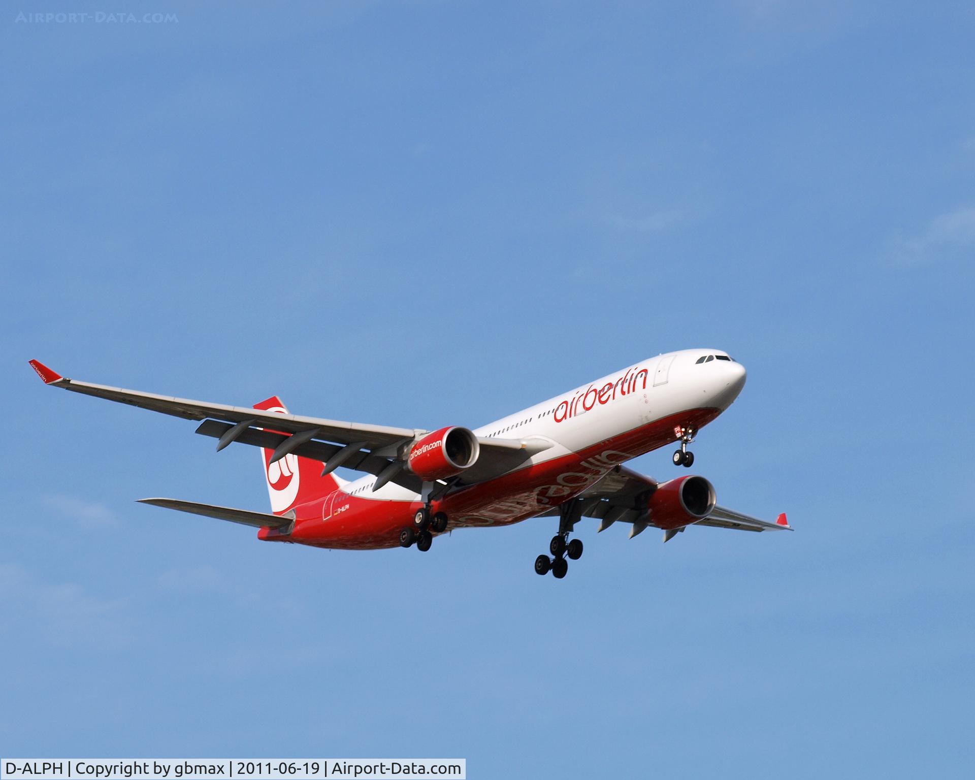 D-ALPH, 2006 Airbus A330-223 C/N 739, Going to a landing at JFK
