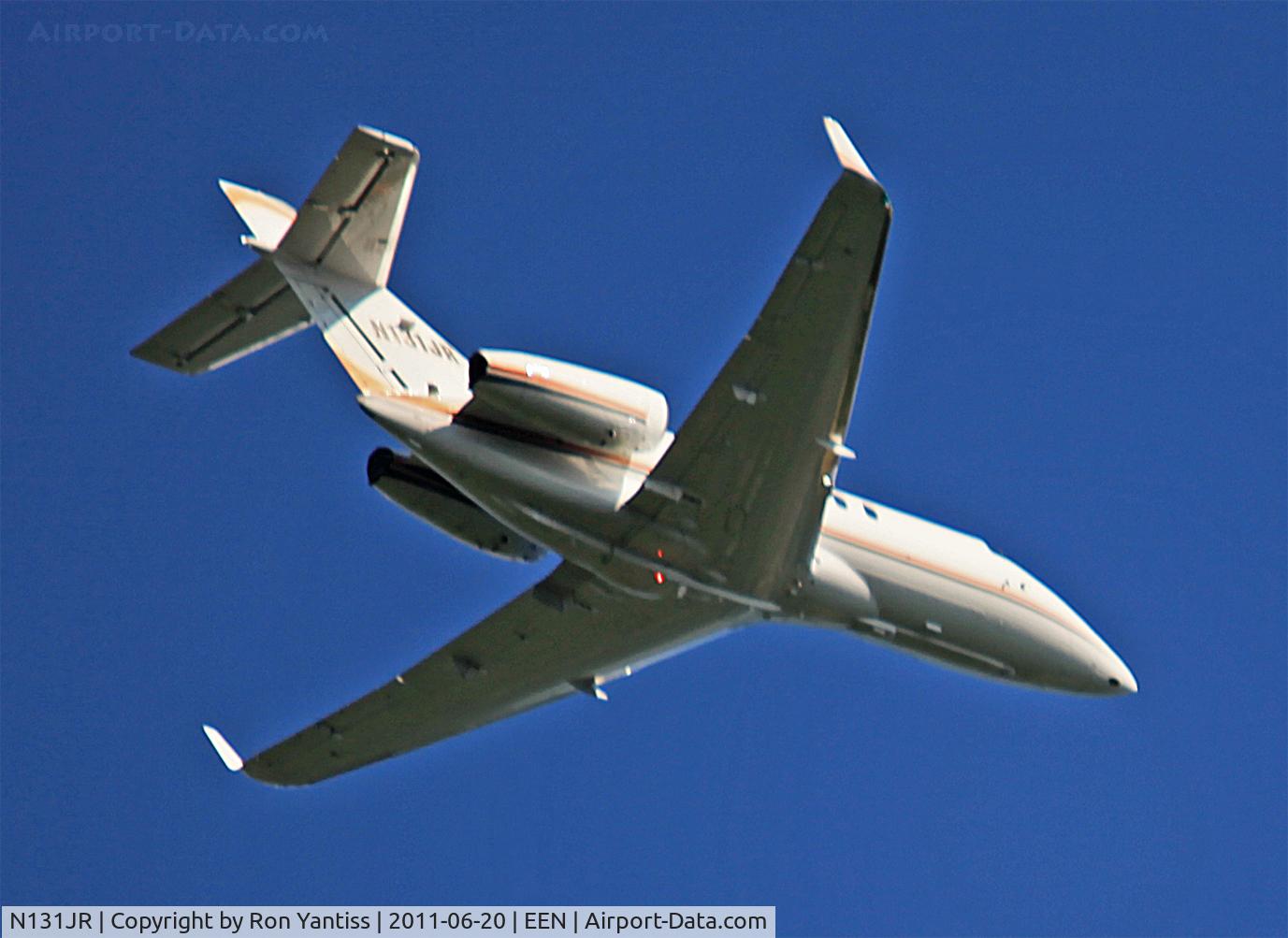 N131JR, 2008 Hawker Beechcraft 900XP C/N HA-0070, Departing Keene, NH