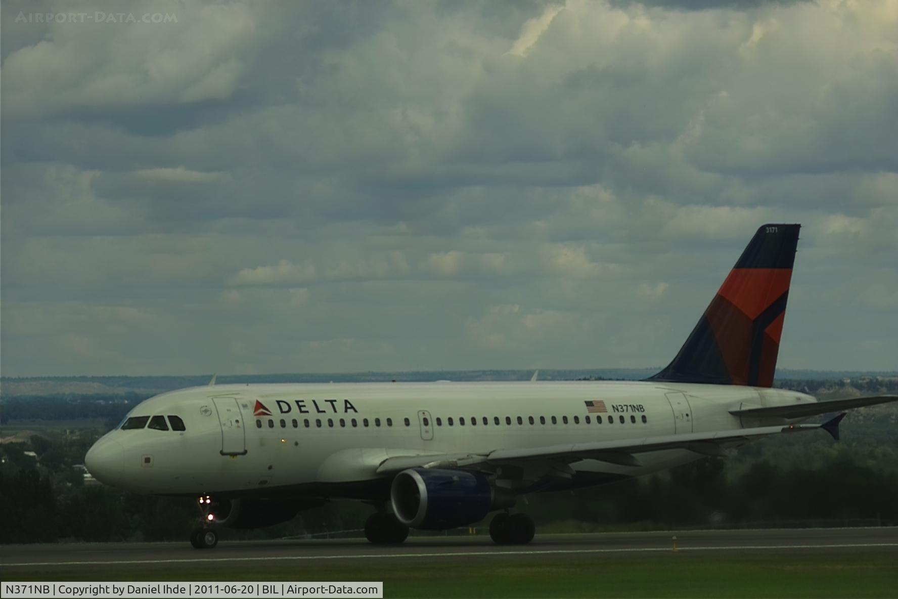 N371NB, 2003 Airbus A319-114 C/N 2095, Delta Airbus A319 @ BIL