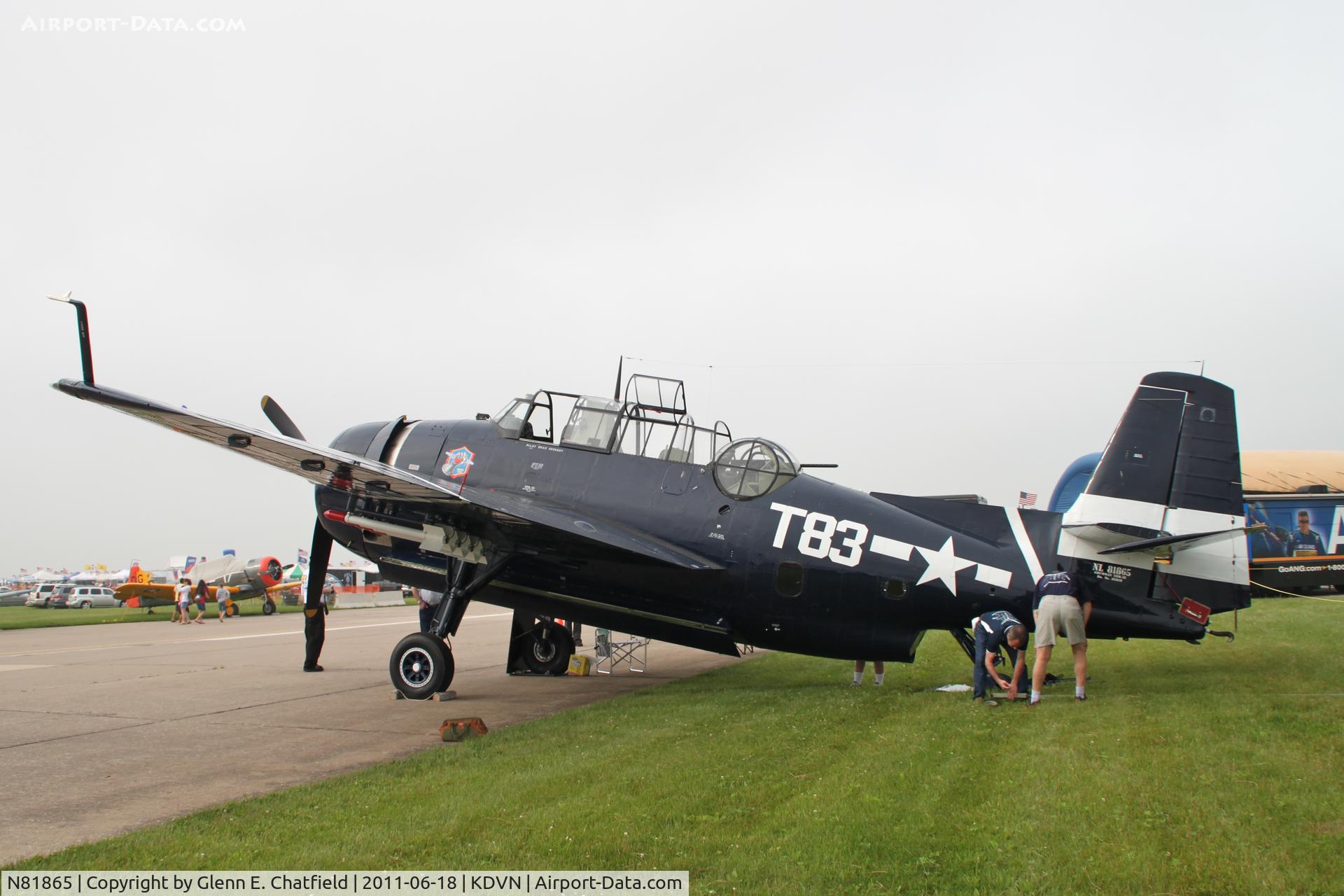 N81865, 1945 Grumman TBM-3E Avenger C/N 5632, At the Quad Cities Air Show. BuNo.85828