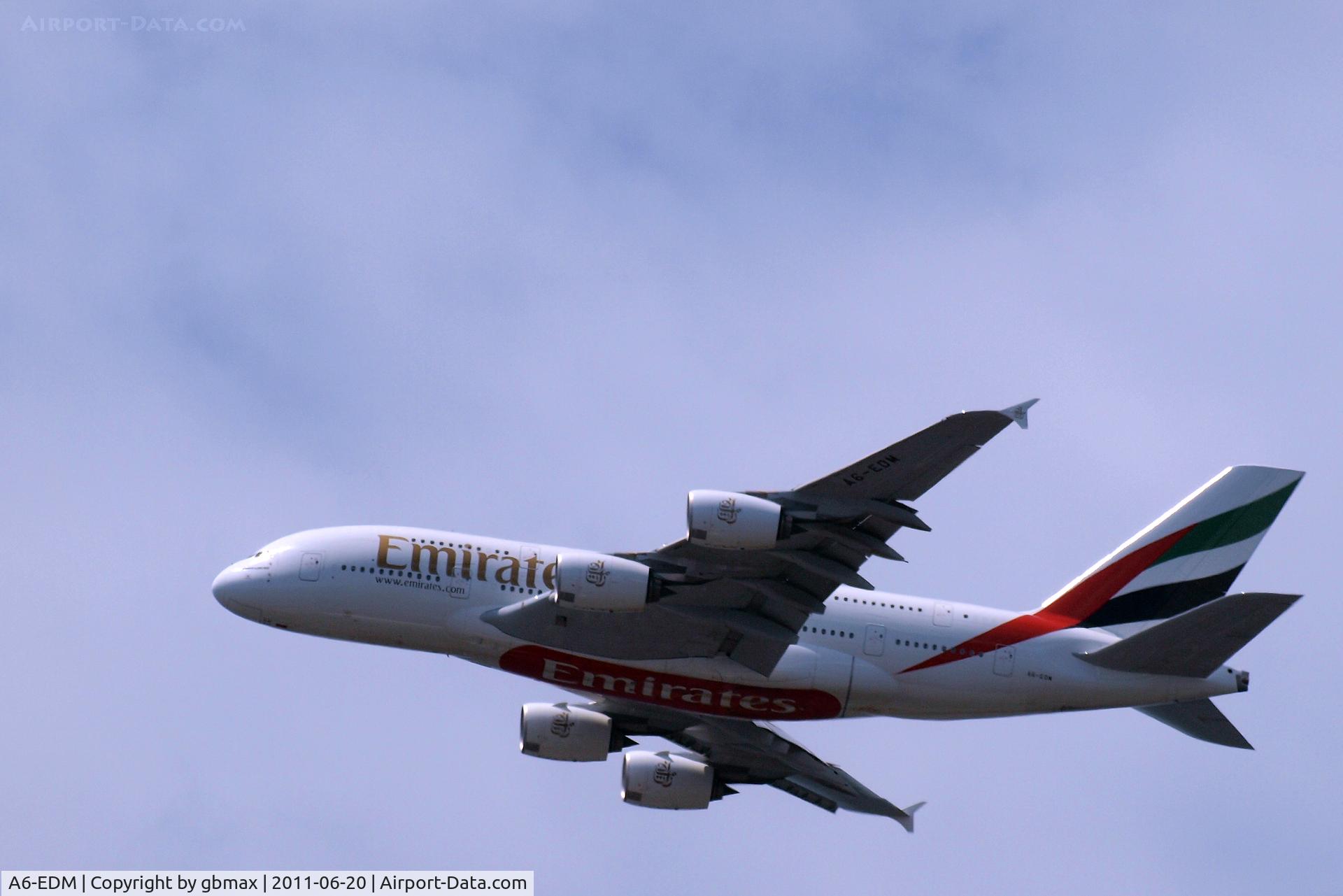 A6-EDM, 2010 Airbus A380-861 C/N 042, Going @ ~3,500 feet to a landing at JFK