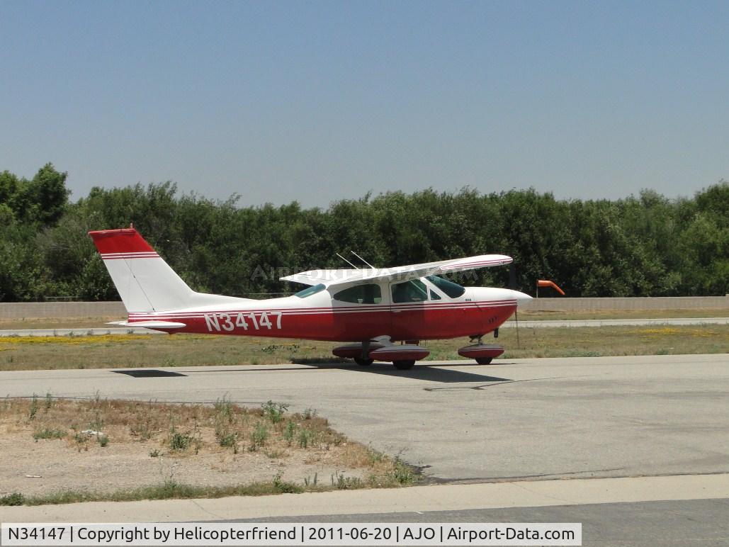 N34147, 1971 Cessna 177B Cardinal C/N 17701665, Taxiing to stand by for take off on runway 25