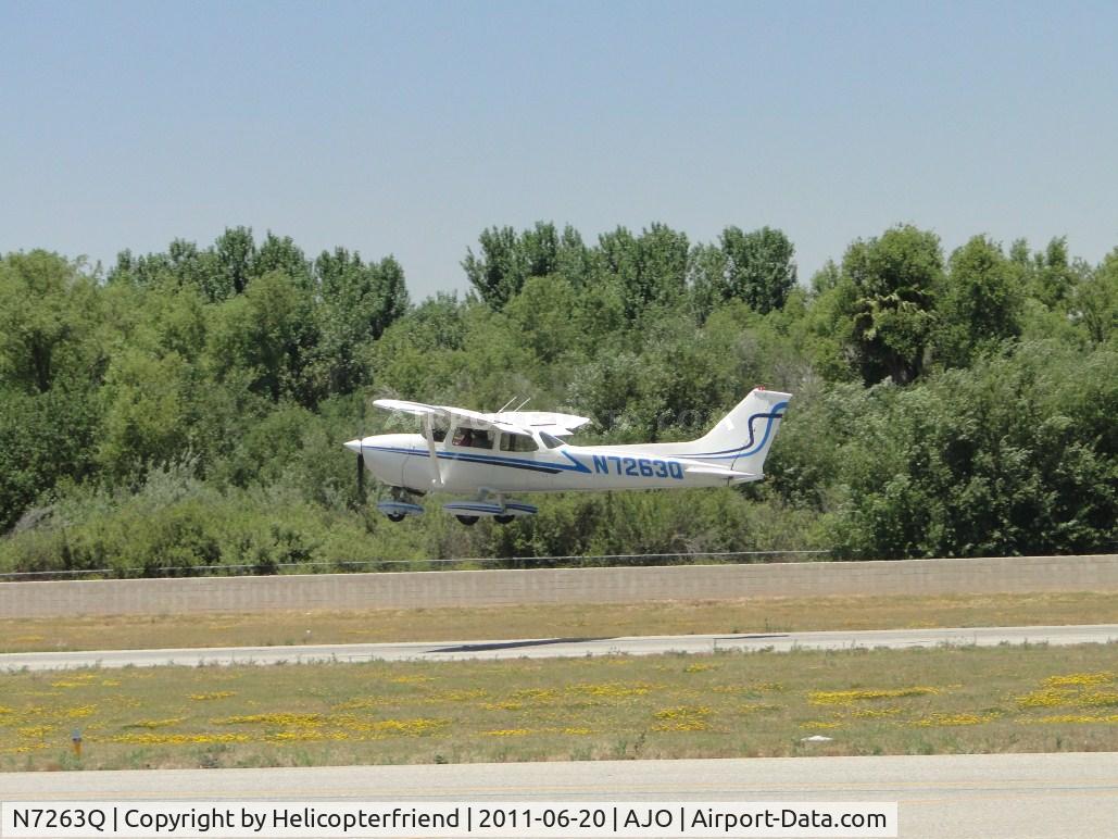 N7263Q, 1972 Cessna 172L C/N 17260563, Lifting off from runway 25