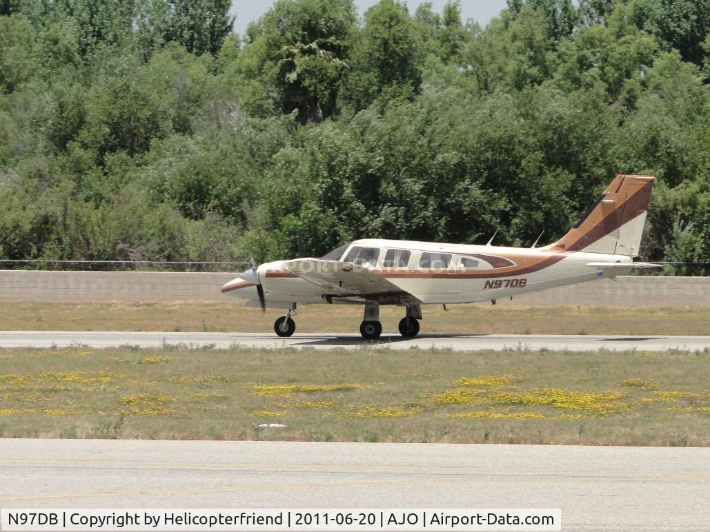 N97DB, 1978 Piper PA-34-200T Seneca II C/N 34-7870457, Rolling westbound for take off on runway 25