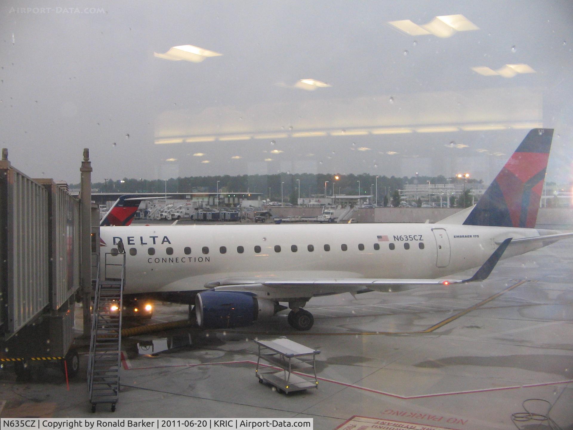 N635CZ, 2008 Embraer 175LR (ERJ-170-200LR) C/N 17000252, Richmond