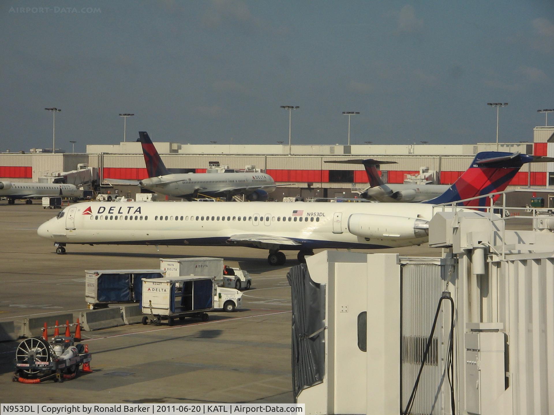 N953DL, 1990 McDonnell Douglas MD-88 C/N 49884, Atlanta