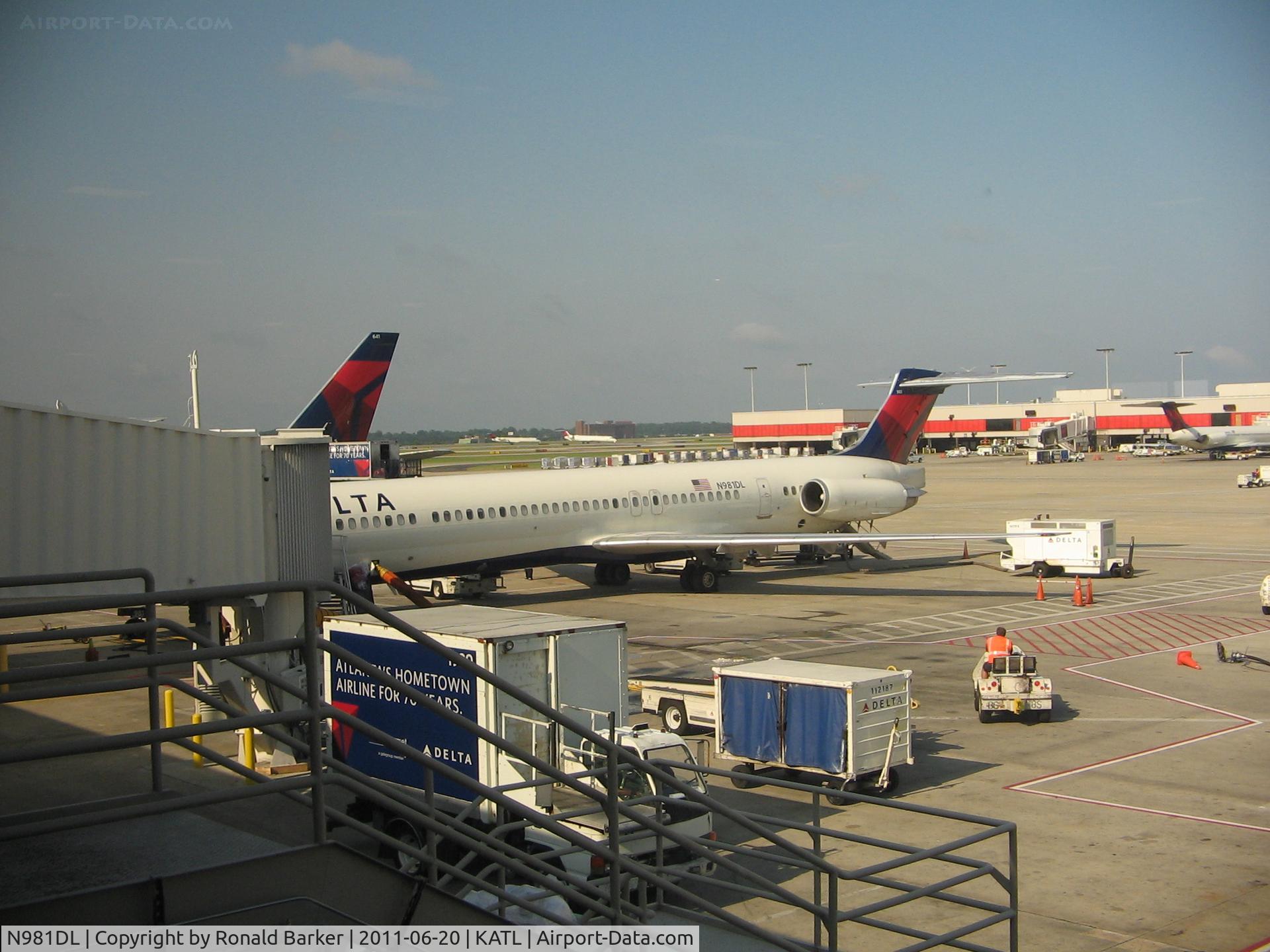 N981DL, 1991 McDonnell Douglas MD-88 C/N 53268, Atlanta