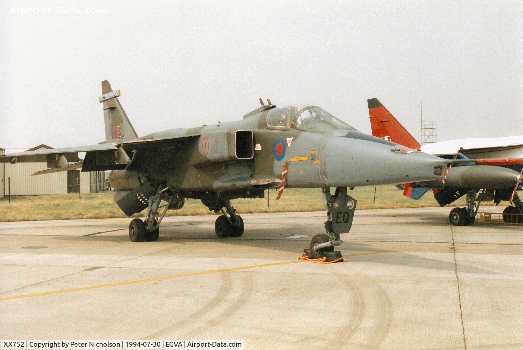 XX752, 1975 Sepecat Jaguar GR.1A C/N S.49, Jaguar GR.1A, callsign Havoc 1, of 6 Squadron at RAF Coltishall on display at the 1994 Intnl Air Tattoo at RAF Fairford.