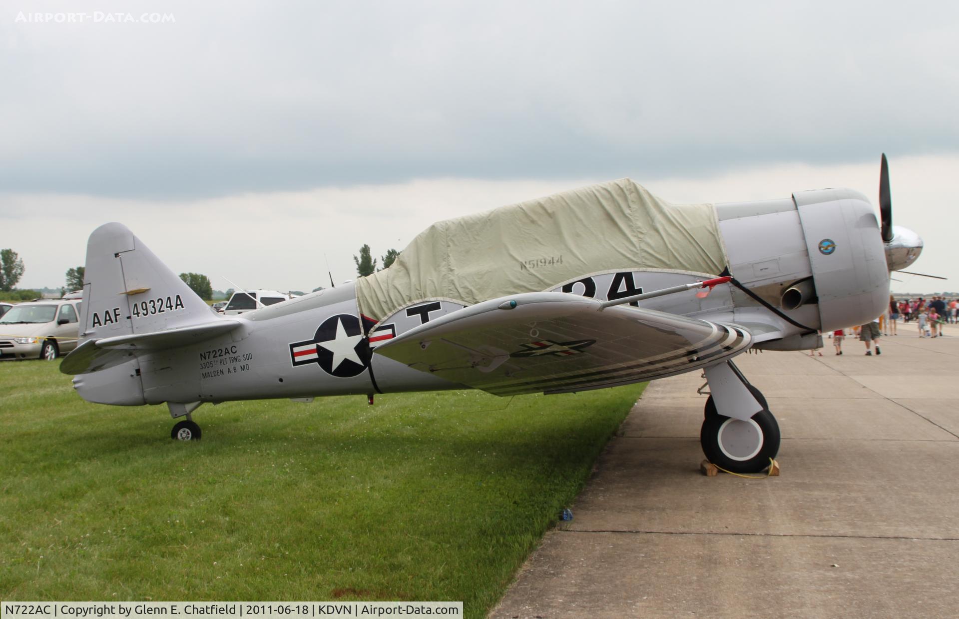 N722AC, North American AT-6G Texan C/N 168-346 (49-3242), At the Quad Cities Air Show