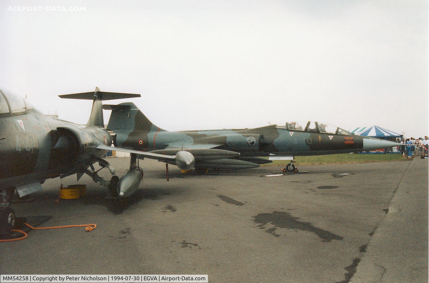MM54258, 1969 Lockheed TF-104G Starfighter C/N 583H-5209, TF-104G Starfighter, callsign India 4251, of 4 Stormo on display at the 1994 Intnl Air Tattoo at RAF Fairford.