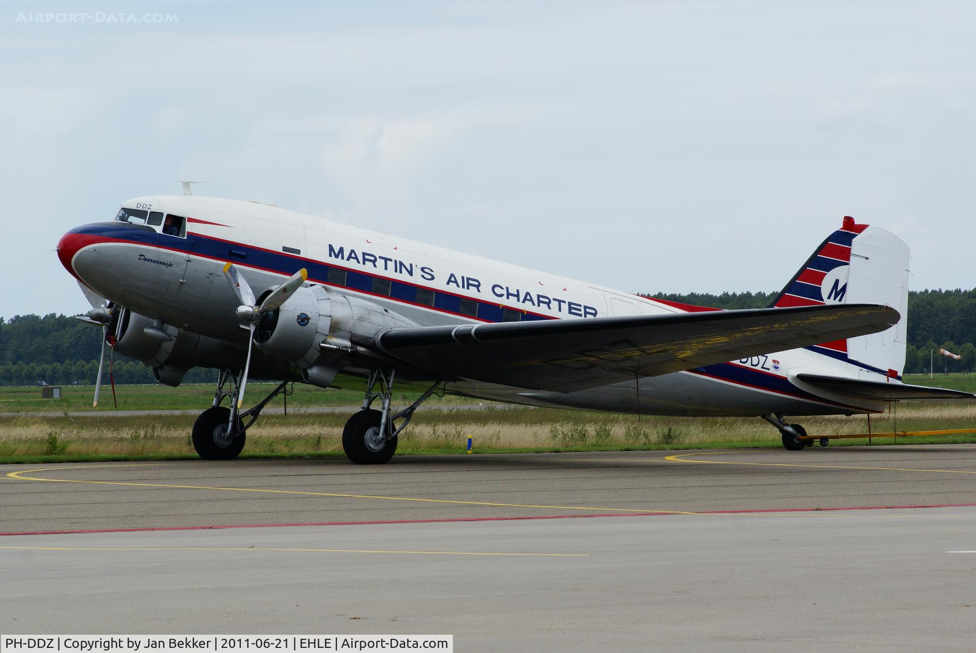 PH-DDZ, 1943 Douglas DC-3C-S1C3G (C-47A) C/N 19754, Platform Lelystad. Rudder is not painted.