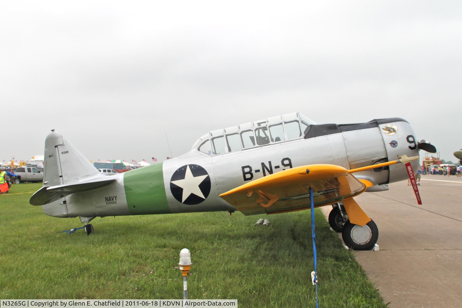 N3265G, North American SNJ-5 Texan Texan C/N 91049, At the Quad Cities Air Show.  FAA c/n shown is actually Navy Bureau Number.  C/n is 121-42045