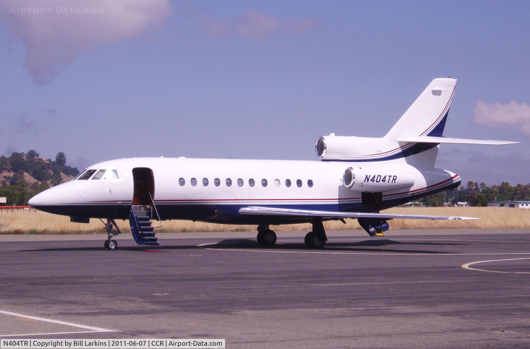 N404TR, 2003 Dassault Falcon 900 C/N 200, Visitor