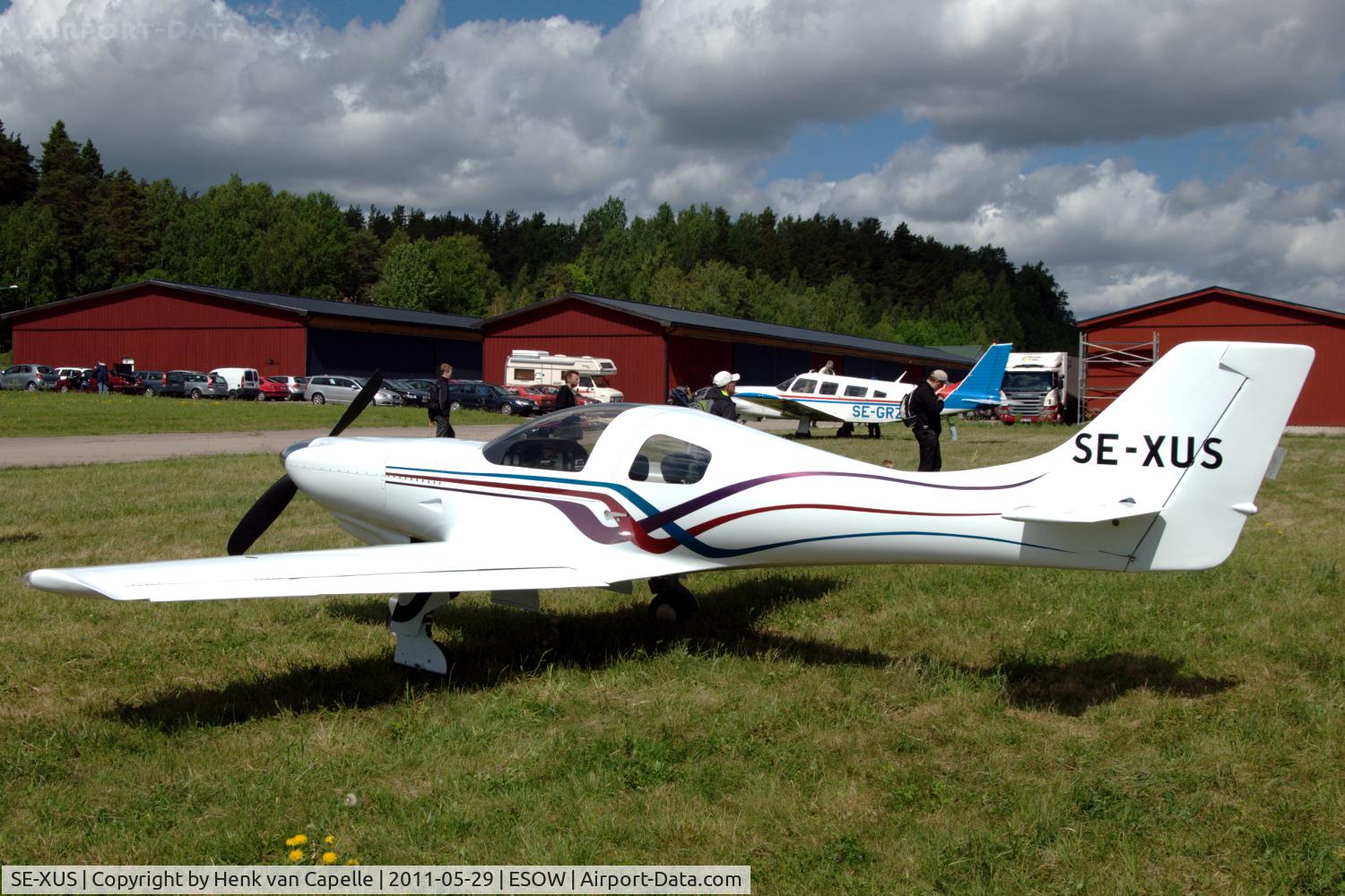 SE-XUS, 1994 Lancair 320 C/N 573-1285, Lancair 320 parked at Västerås Hässlö airport, Sweden.
