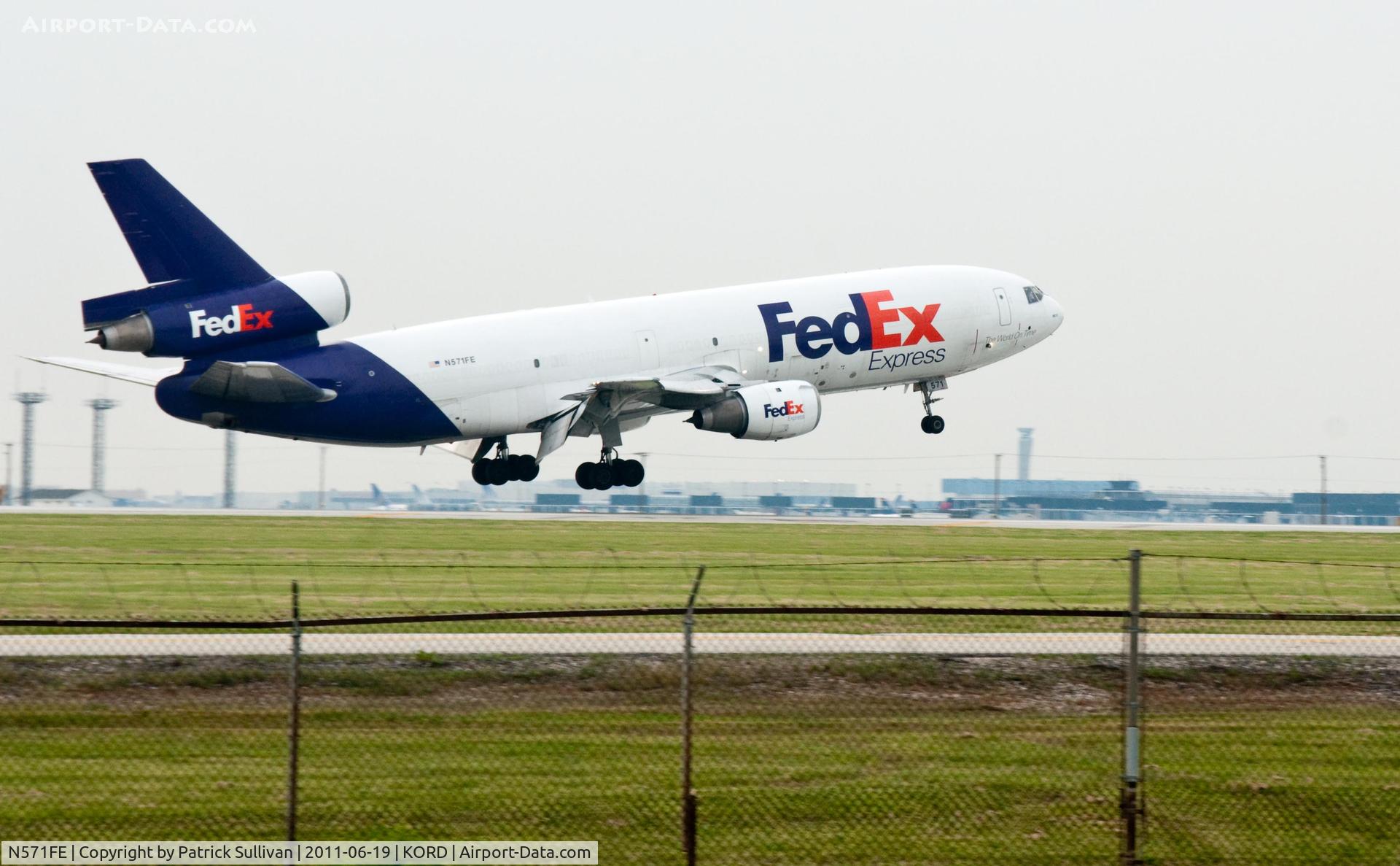N571FE, 1980 McDonnell Douglas MD-10-10F C/N 47830, Fed Ex landing OHare 4R