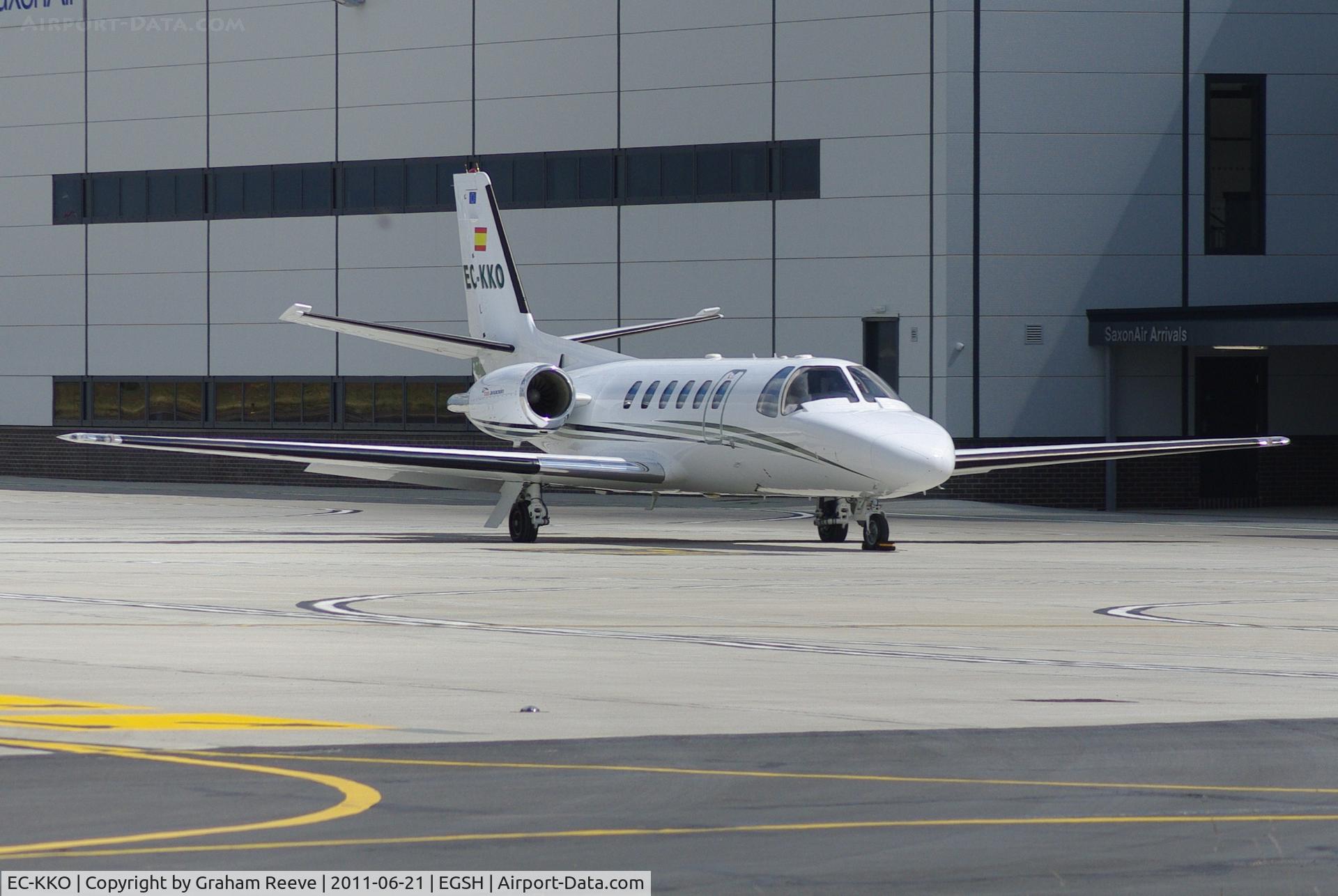 EC-KKO, 2001 Cessna 550 Citation Bravo C/N 550-0992, Parked in the sun.