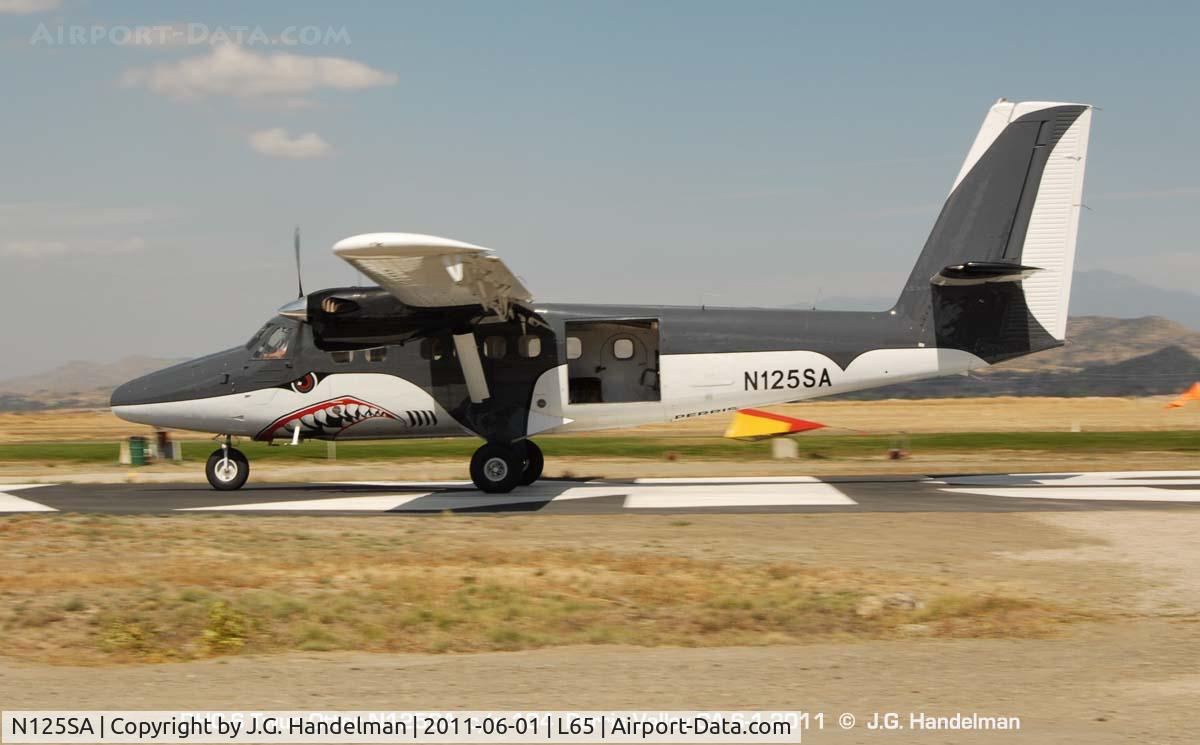 N125SA, 1968 De Havilland Canada DHC-6 Twin Otter C/N 104, At Perris Valley CA