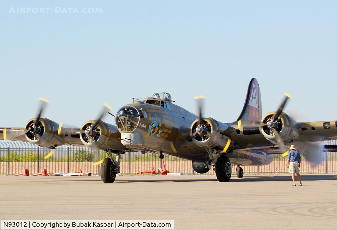 N93012, 1944 Boeing B-17G-30-BO Flying Fortress C/N 32264, Marana, AZ