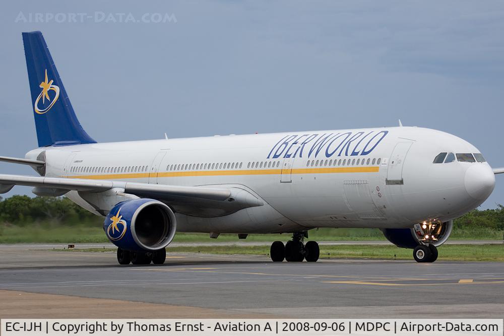 EC-IJH, 1995 Airbus A330-322 C/N 072, EC-IJH