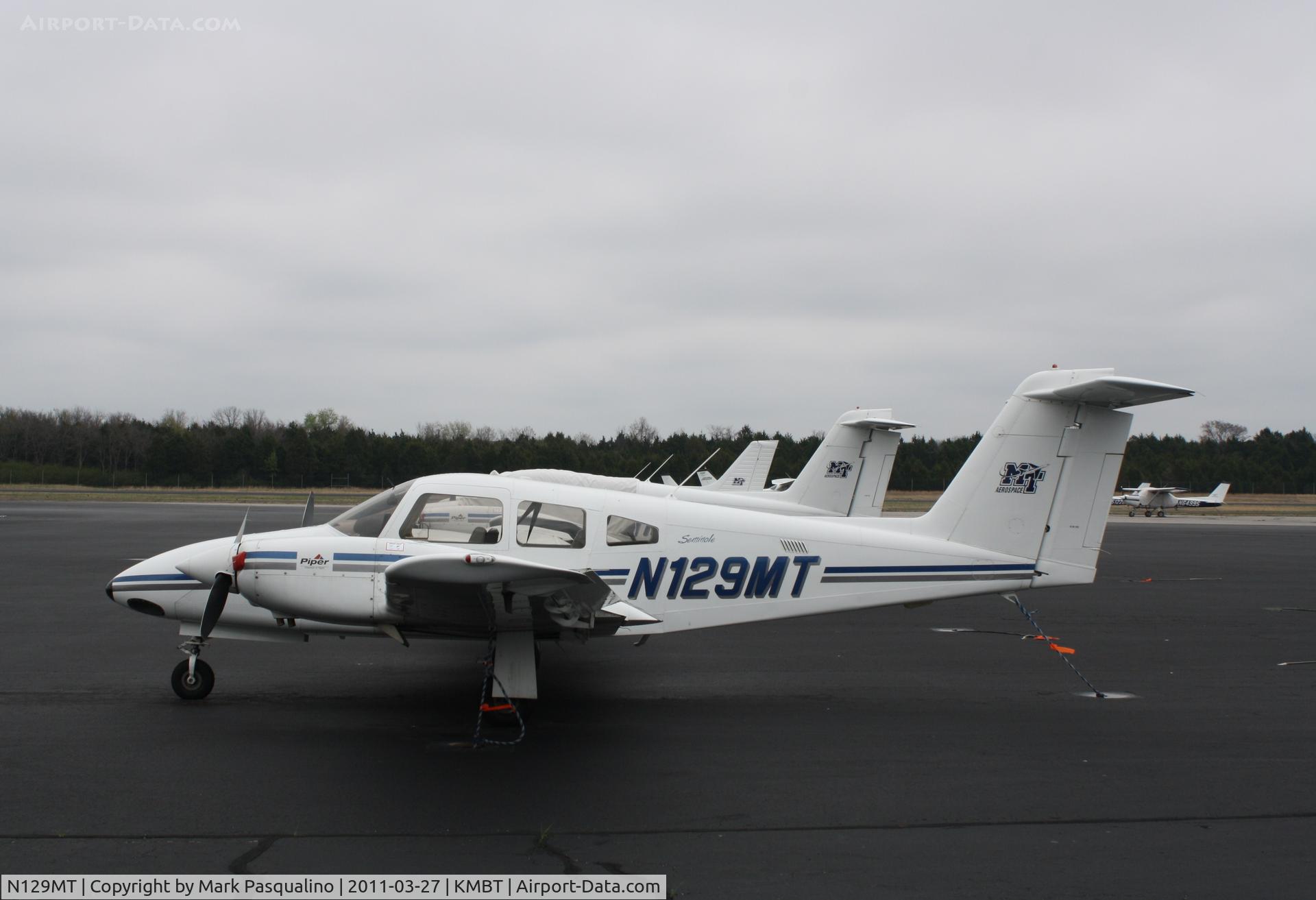N129MT, 2003 Piper PA-44-180 Seminole C/N 4496172, Piper PA-44-180